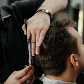 Мужская парикмахерская ПАПА ДОМА на Красном проспекте фото 2